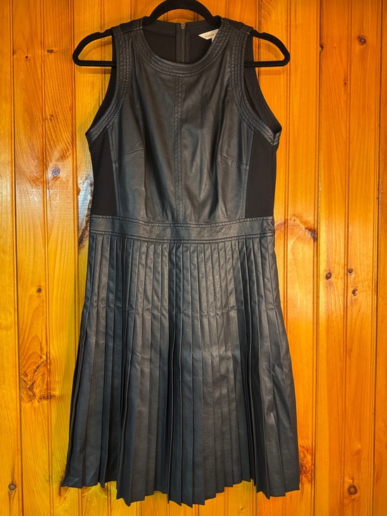 Rebecca Taylor Dresses & Skirts - Rebecca Taylor Black Sleeveless Pleated Faux-Leather Midi Dress